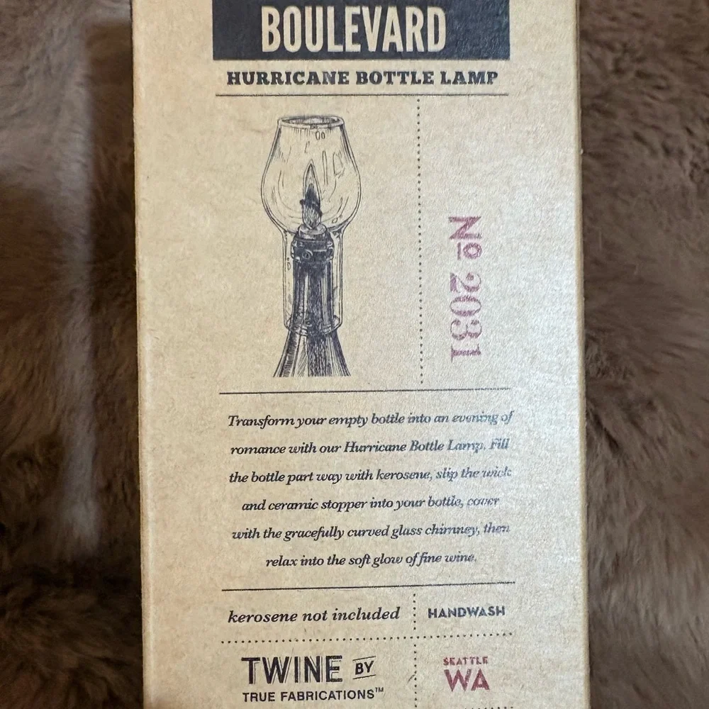 Hurricane Bottle Lamp + Bottle - Picture 4 of 10